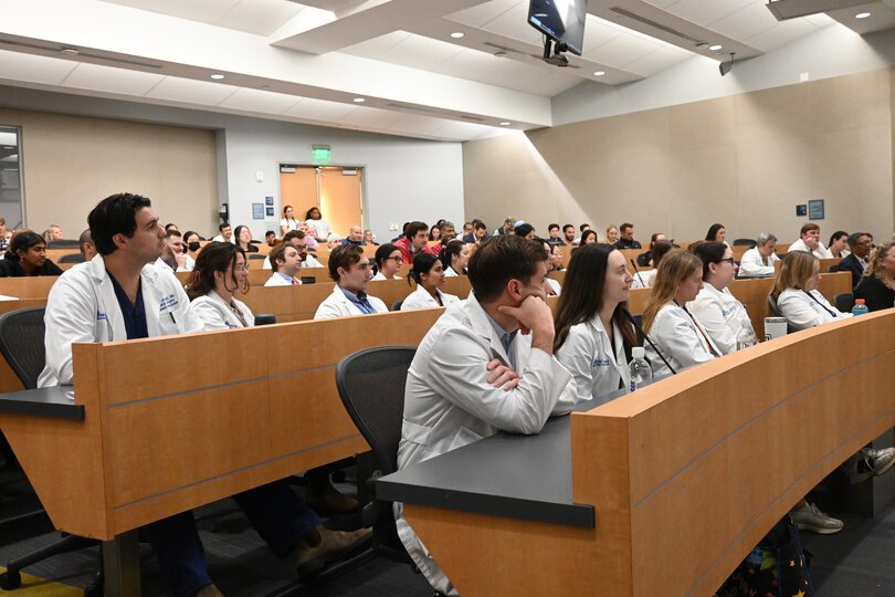 Residents and Faculty learning experience during Grand Rounds