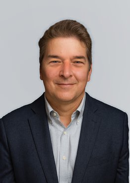 Sean Mummert Headshot