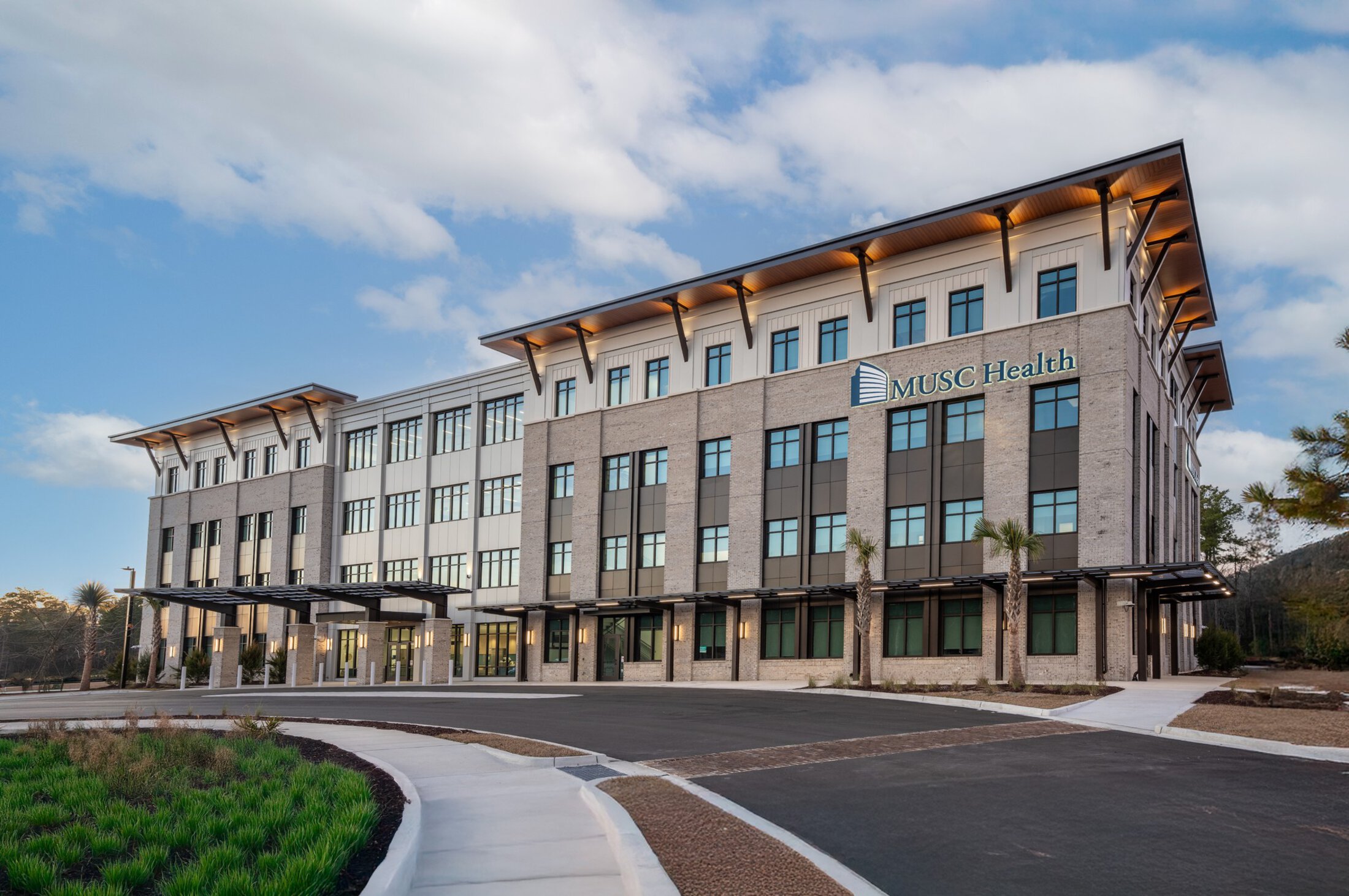 Medical University of South Carolina Clements Ferry Pavilion exterior building photograph