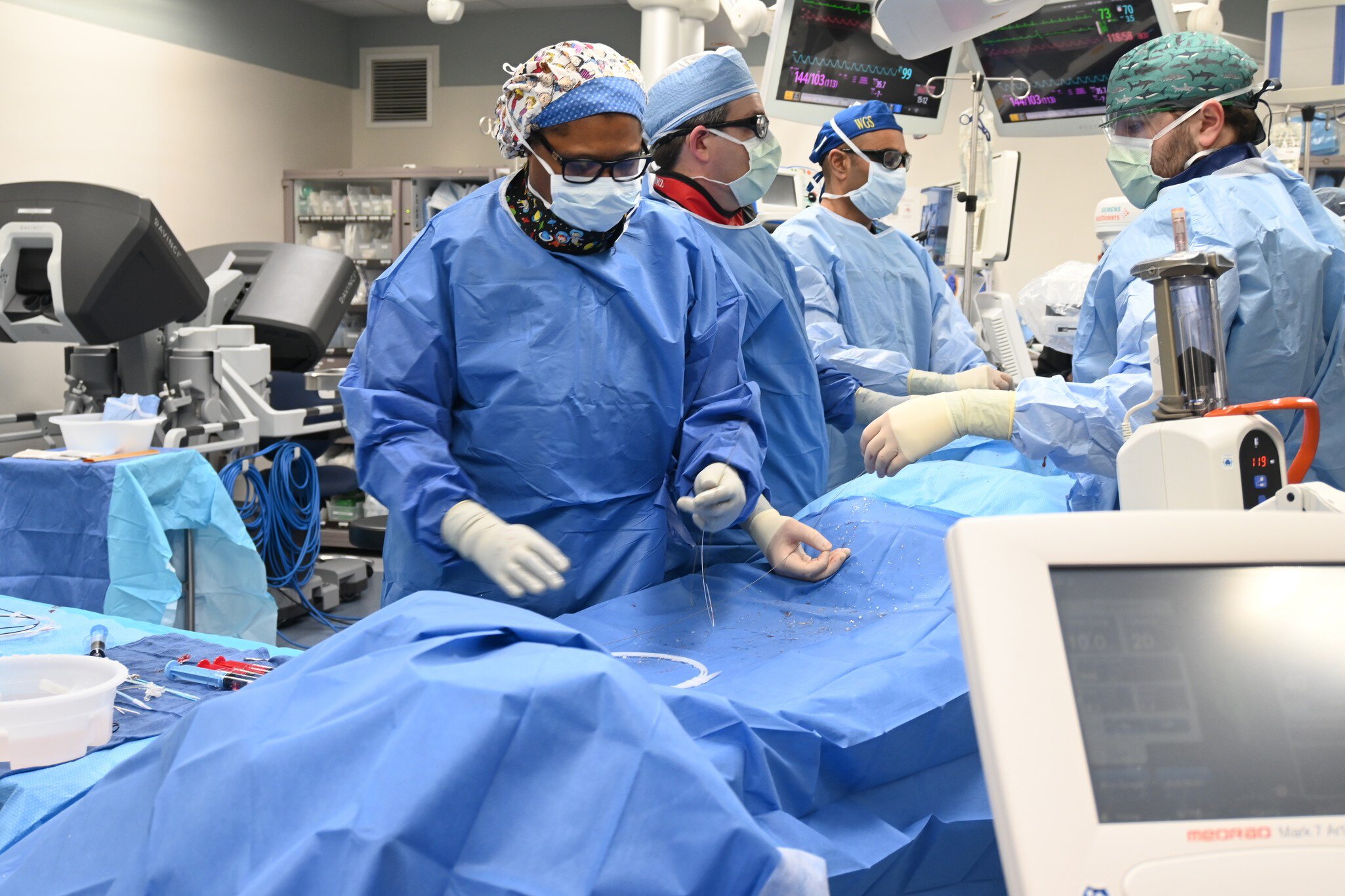 Cardiothoracic and Vascular surgeons collaborate on endovascular procedures