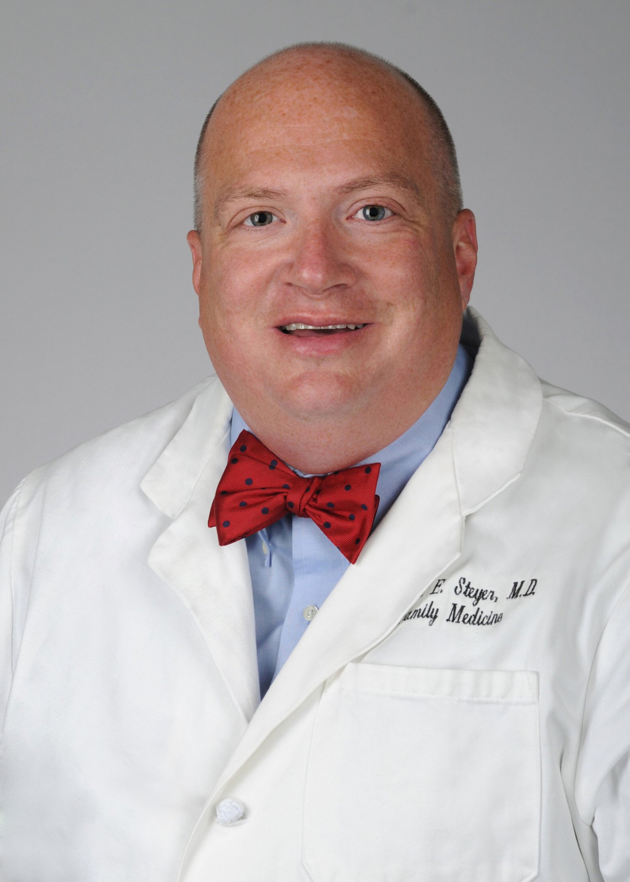 Terrence E. Steyer, M.D., Dean, College of Medicine, 
Vice President for Medical Affairs, 
Gregory-Chandler Endowed Chair in Family Medicine,
Professor, College of Medicine